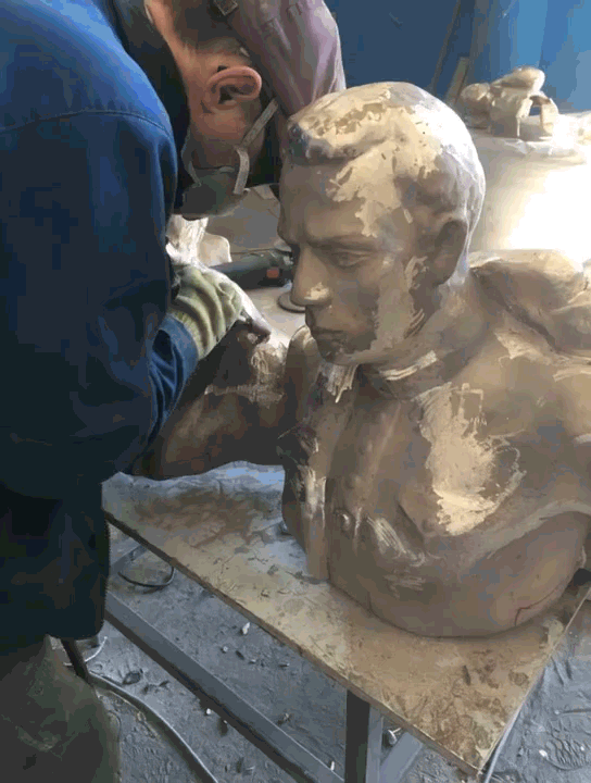 Анимированный процесс художественного литья из бронзы