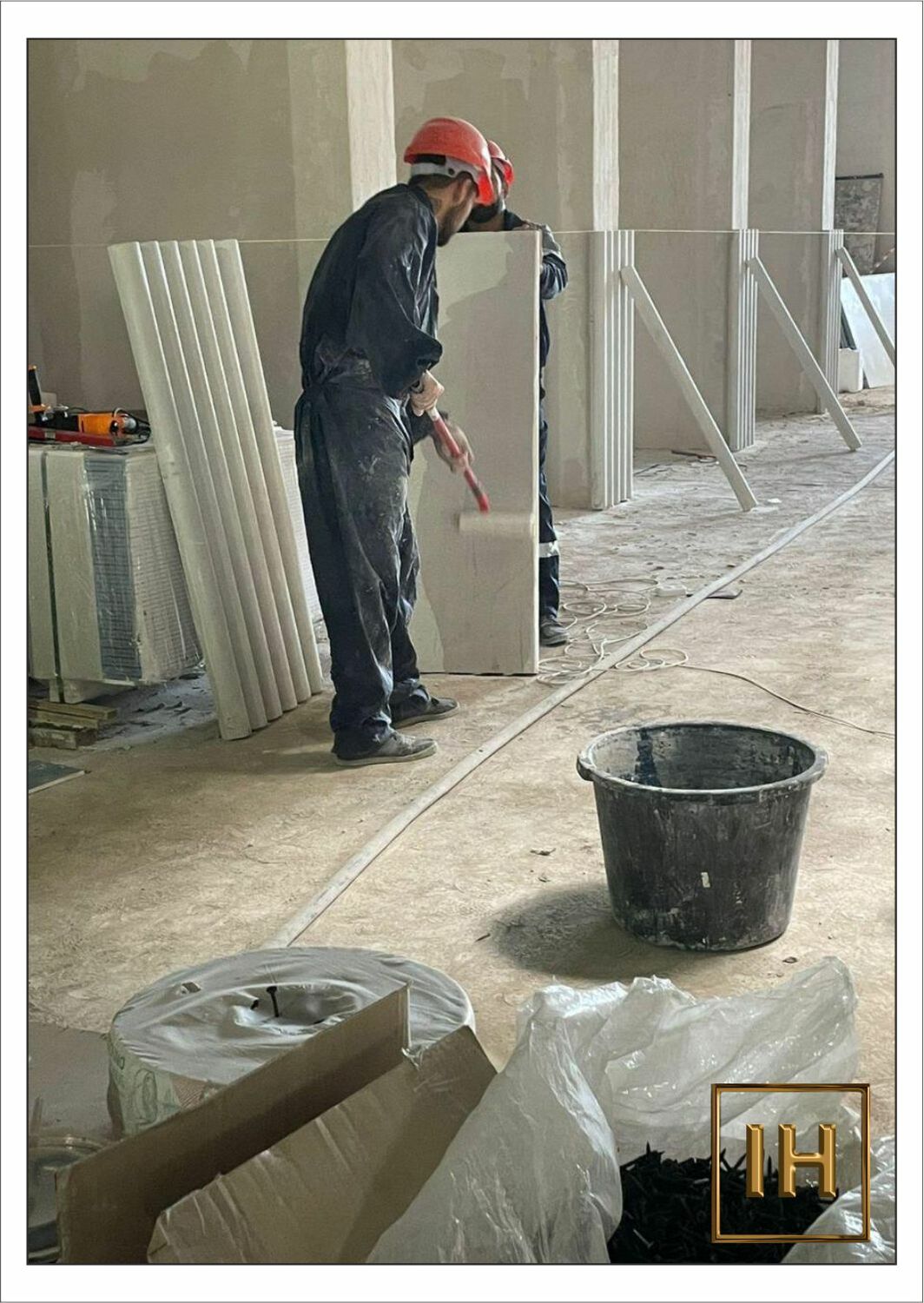 Подготовка тыльной стороны гипсовой 3D панели к монтажу, проект в Альметьевске	