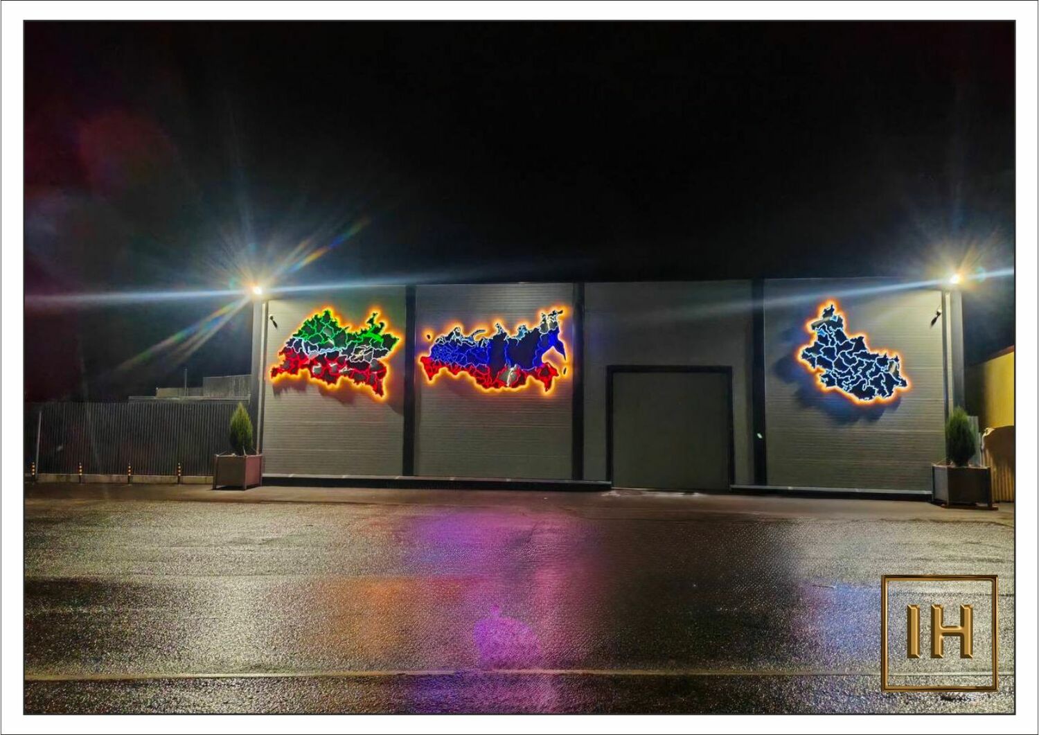 карты из нержавеющей стали с подсветкой ночью