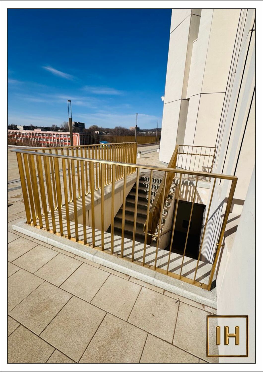 Архитектурное ограждение из нержавеющей стали с золотым покрытием