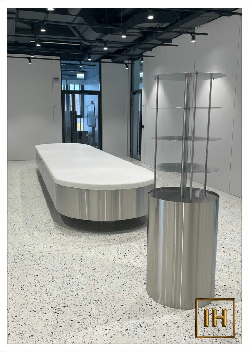 Диван с основанием из нержавеющей стали дизайнерская мебель